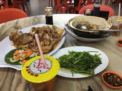 -新峰肉骨茶