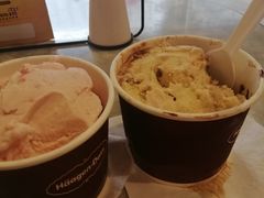 草莓优格冰淇淋-哈根达斯(西安高新店)