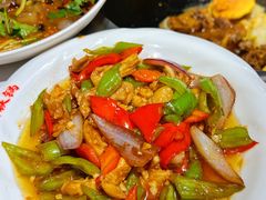 溜肥肠-玺炖·中国铁锅炖(南京东路店)