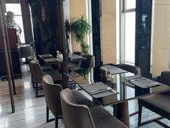 -唐拉雅秀酒店-西锦汇空中BBQ·思创餐厅