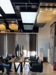 -FRIDAY星期五专业美发沙龙