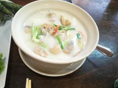 -Dang restaurant (patong phuket)
