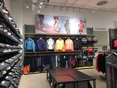 店内环境-UNDER ARMOUR(新燕莎奥莱店)