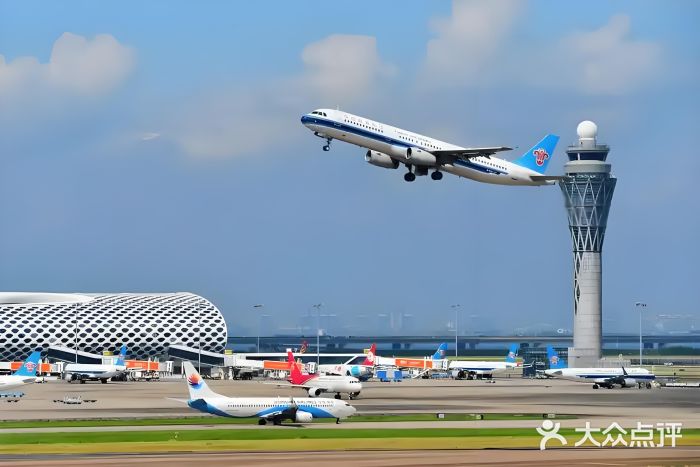 厦门高崎国际机场T4航站楼-停车场图片