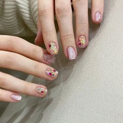 -悦指间美甲美睫