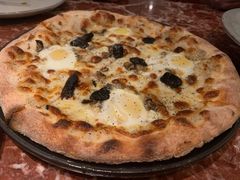黑松露蘑菇pizza-MOMENTI手工意面(晶耀前滩店)
