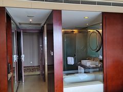 -南桥绿地铂骊酒店