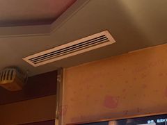 -依呀呀ktv烧烤小串(中山西路店)