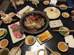 -茅草房·河畔园林火锅