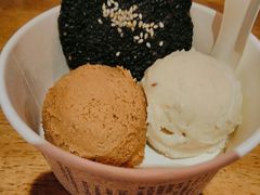 -新华里咖啡书吧(新华书店小寨店)