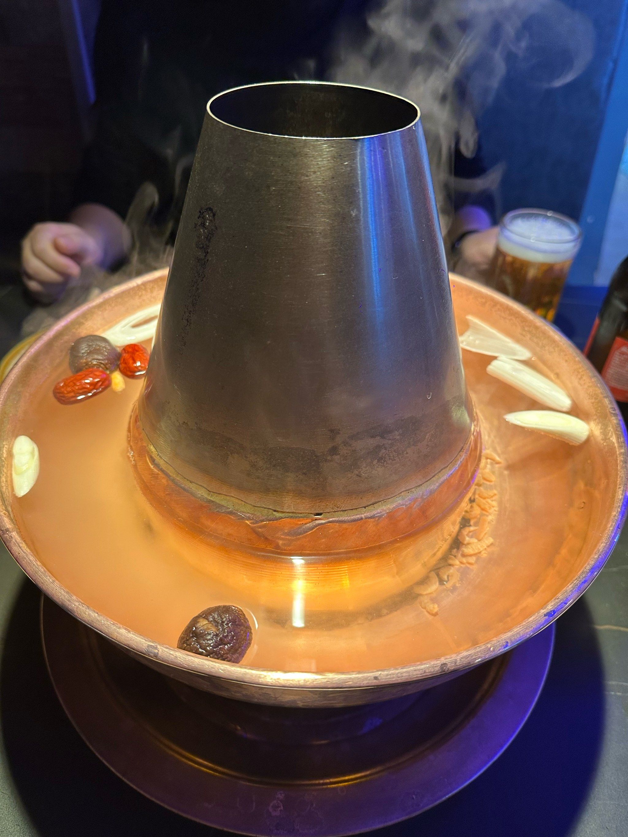 这家铜锅火锅推荐 肉的品质很不错 麻酱很