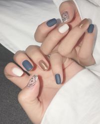 -爱小小美甲美学