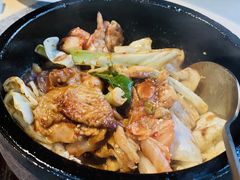 -穹六人间 people 6(岳阳路店)