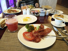 行政酒廊早餐-北京首都机场希尔顿酒店