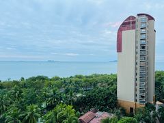 -三亚湾海居铂尔曼度假酒店