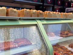 -HOT CRUSH趁热集合·现烤面包(环球港店)