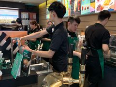 -星巴克(广州中华广场B1层店)