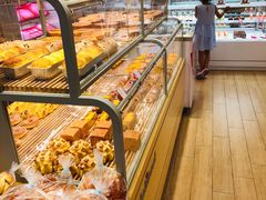 面包甜点陈列柜-好利来(欧尚广场店)