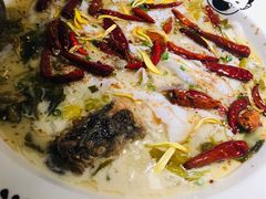 -江渔儿酸菜鱼·拔草餐厅(虎门君乐汇店)