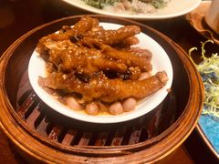 鲍汁凤爪-广州中心皇冠假日酒店·百粤楼