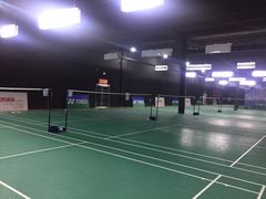 -尤尼克斯羽毛球主题馆