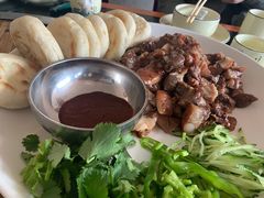 扒猪脸火勺-北京龙庆四季香农家饭庄·灶台鱼·碳烤虹鳟鱼(龙庆峡店)