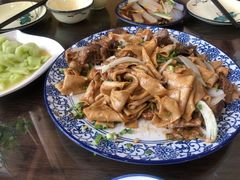 -壹阁胡羊焖饼(特色小吃街店)