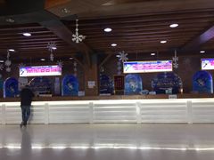 -乔波室内滑雪场