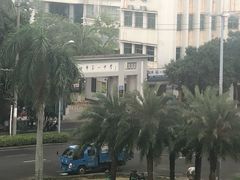 -海口市第一中学