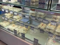 -白玉兰食品甜凤店(合生汇店)