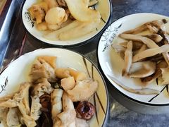 松茸-杨记山珍鸡煲菌汤锅
