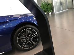 -天津波士信达奔驰4S店(卫津南路店)