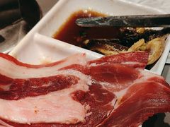 -山焱·炭火自助烤肉(周浦万达店)