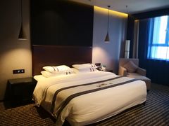 -乌鲁木齐百世昌龙泉酒店(大巴扎店)