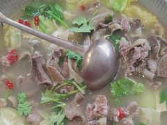 -川流不息·地道川菜·小龙虾(松东路店)