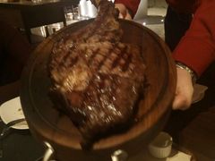 -恰餐厅及酒吧 CHAR Bar & Grill (北京丽都皇冠假日店)