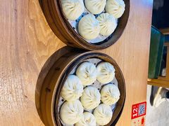鲜虾韭菜三鲜包-草包包子铺(宽厚里店)