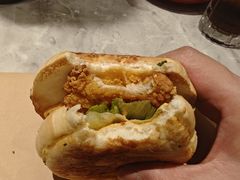 -必胜客(世欧广场店)