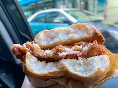 猪扒包-胜利茶餐室