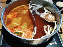 -呷哺呷哺(万达新世界店)