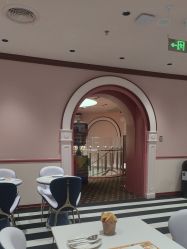 -奈尔宝家庭中心·亲子早教·派对餐厅(北京东坝万达店)