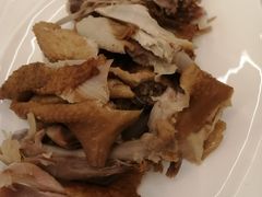 老味烧鸡-东方饺子王(新奥购物中心店)