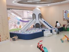 -爱威盛亲子俱乐部·纽约国际早托中心