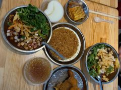 -柳州肥姨妈大骨螺蛳粉(东靖路店)
