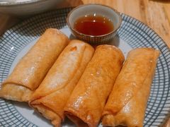 雪菜黄鱼春卷-南小蟹手工點心(三里屯店)