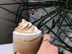 -Fridi Patisserie Cafe