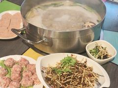 -四季喧黔味豆米火锅(万达广场店)