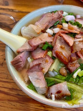 巷子里的美食｜十元一碗的叉烧濑粉