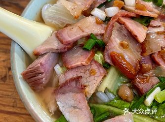 巷子里的美食｜十元一碗的叉烧濑粉