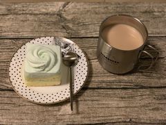 -红宝石·鲜奶小方·海派西点房(联洋店)